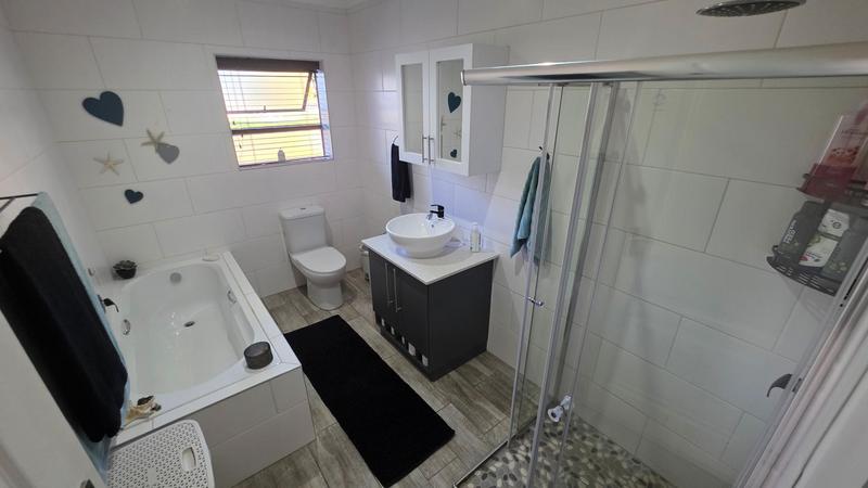 3 Bedroom Property for Sale in Reebok Western Cape